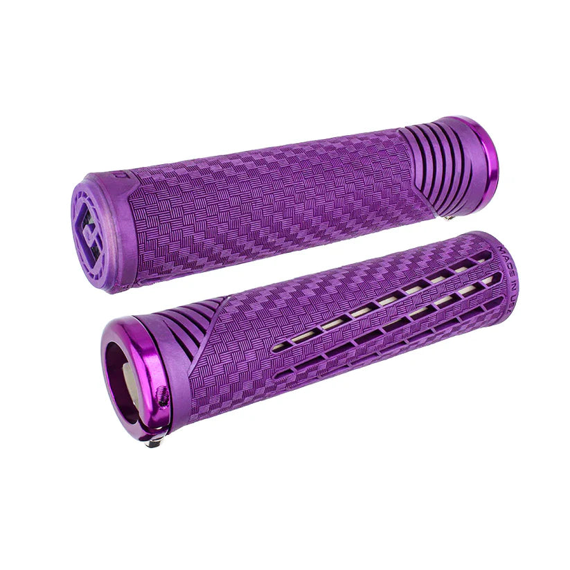 ODI CF GRIPS V2.1 LOCK-ON (135MM)