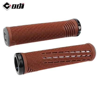 ODI CF GRIPS V2.1 LOCK-ON (135MM)